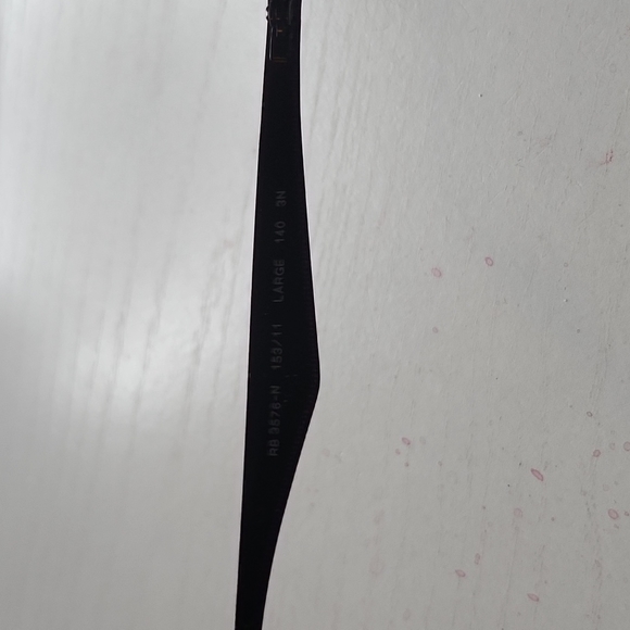 Ray- ban clubmaster sun glasses - Picture 2 of 5